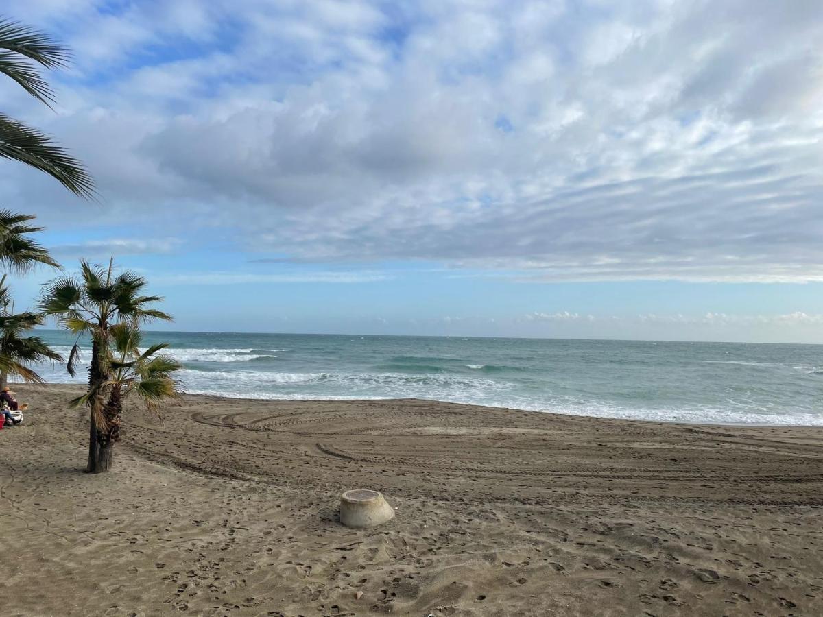 Beachfront 1Br Apartment In Center Of Marbella! Екстериор снимка