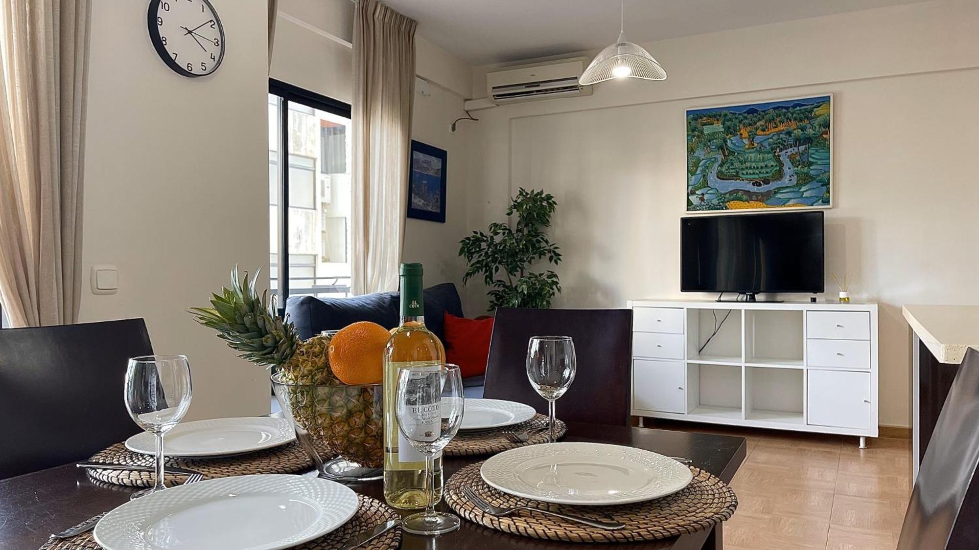 Beachfront 1Br Apartment In Center Of Marbella! Екстериор снимка