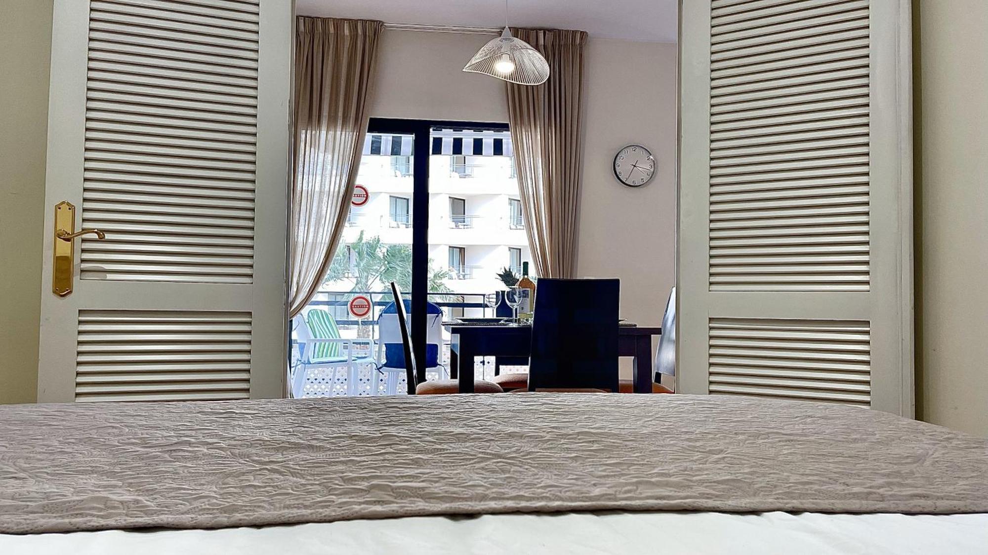 Beachfront 1Br Apartment In Center Of Marbella! Екстериор снимка